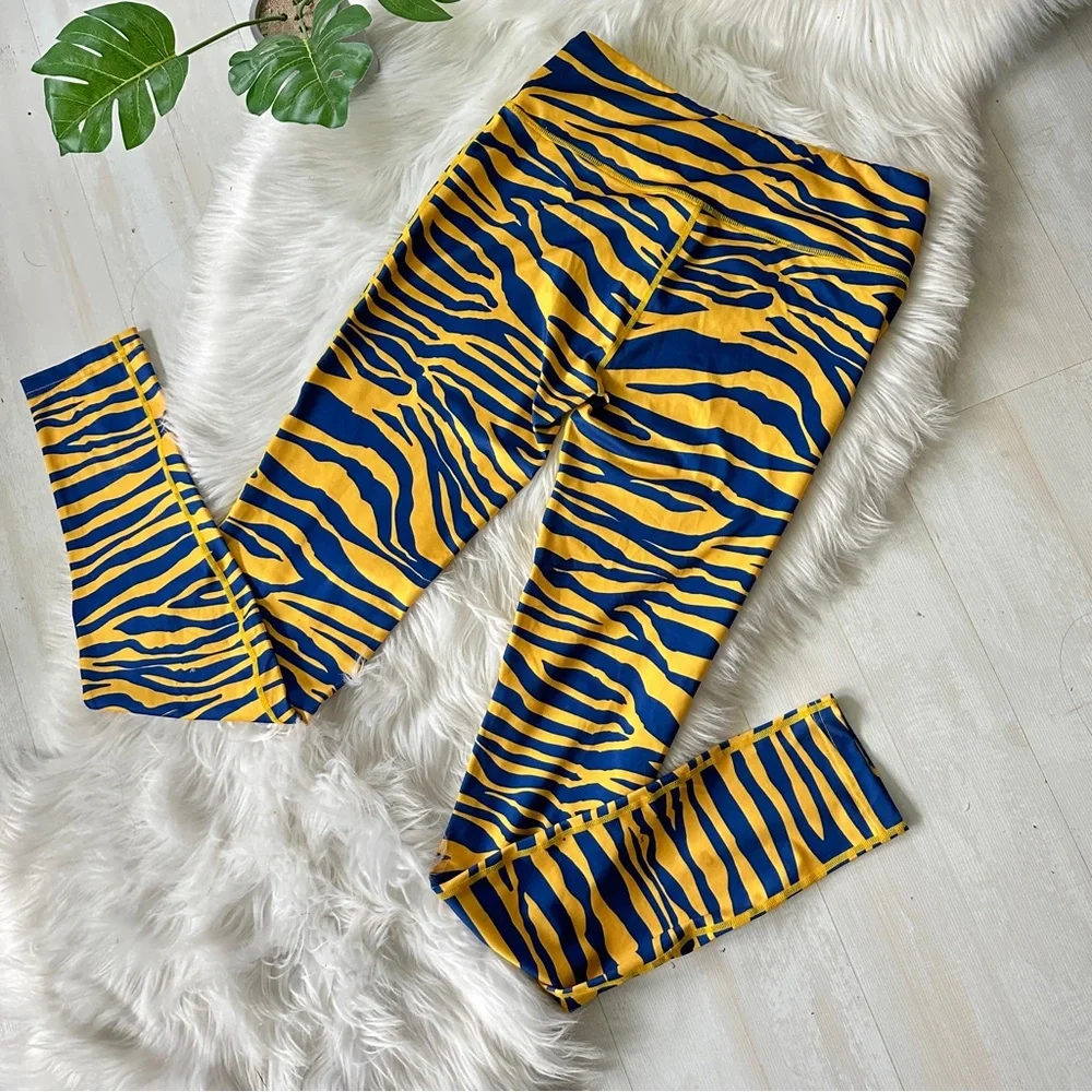 Calhoun Sportswear Maize and Blue Sports Tiger Zebra Team Tights, M